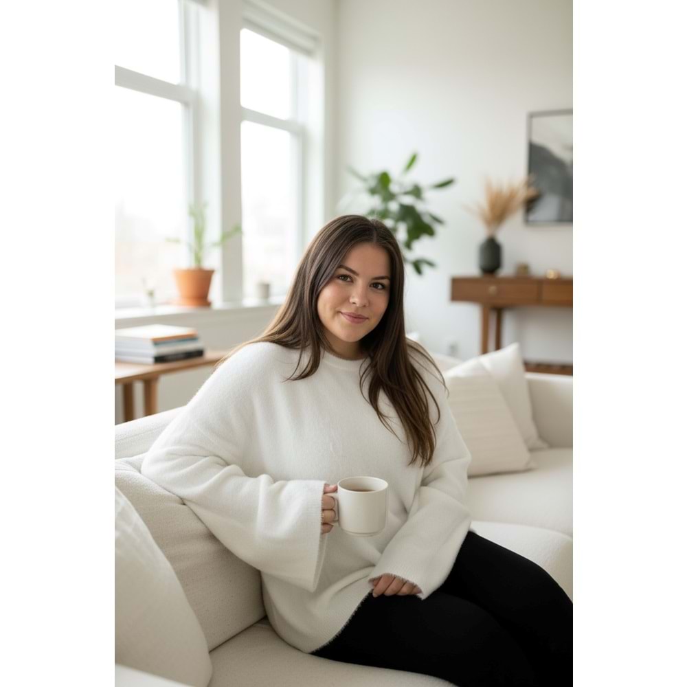 Beyaz Bisiklet Yaka Sakallı Premium Kazak