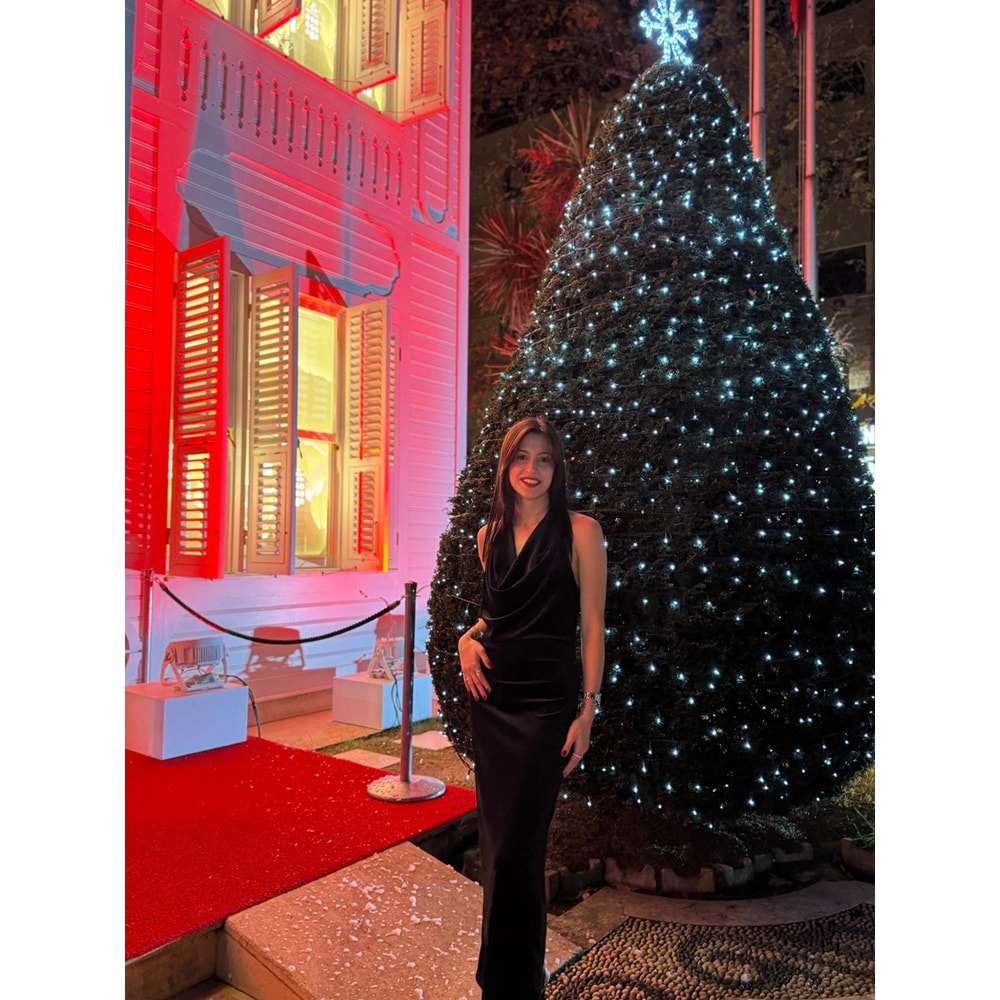 Kadife Siyah Sırt Dekolteli Davet Elbisesi