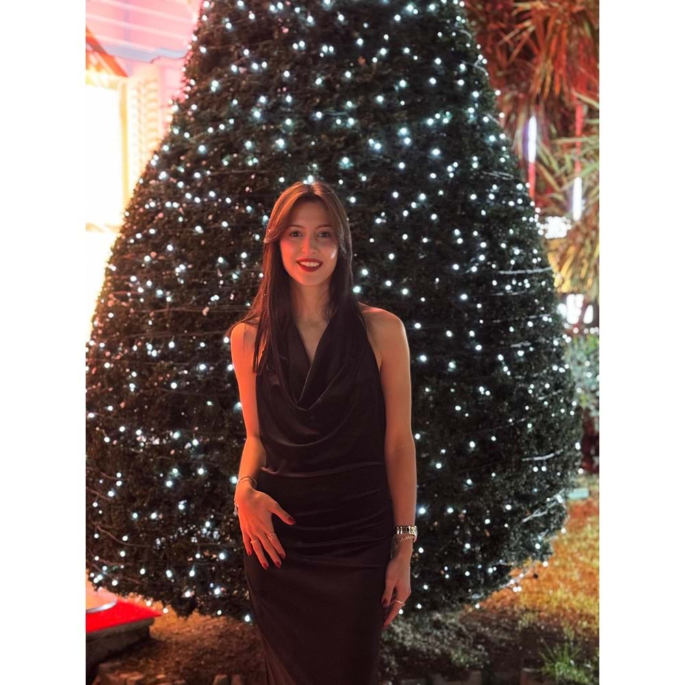 Kadife Siyah Sırt Dekolteli Davet Elbisesi