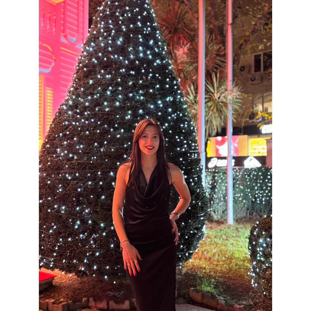 Kadife Siyah Sırt Dekolteli Davet Elbisesi