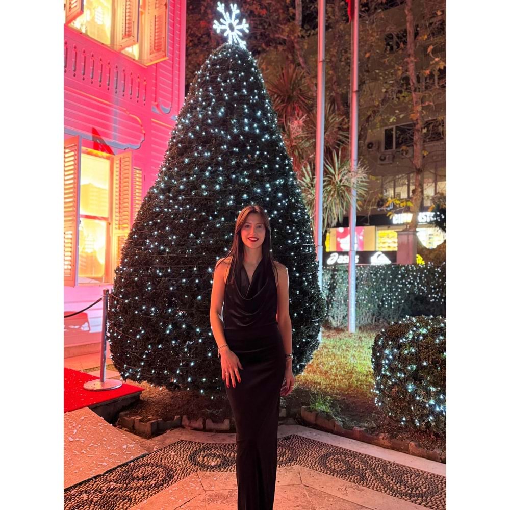 Kadife Siyah Sırt Dekolteli Davet Elbisesi