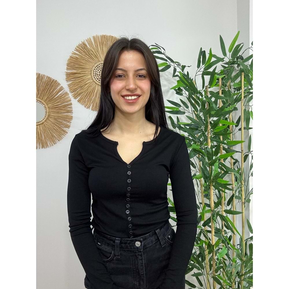 Siyah Bisiklet Yaka Düğmeli Bluz