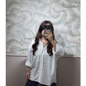 Beyaz Çizgili Oversize Gömlek