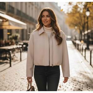 Krem Kısa Form Fermuarlı Crop Ceket