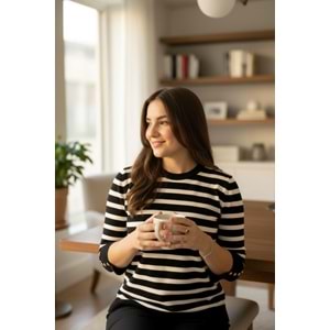 Çizgili Kol Düğme Detaylı Premium Kazak