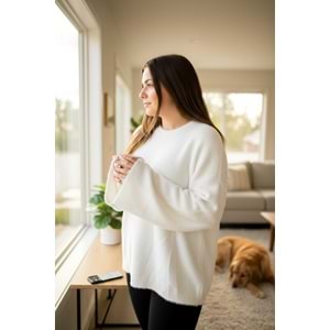 Beyaz Bisiklet Yaka Sakallı Premium Kazak