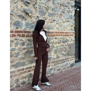 Kahverengi El Geçirmeli Cepli İspanyol Paça Yırtmaçlı Tayt Hırka Takım