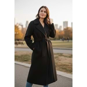 Siyah Astarlı Kemer Detay Cepli Kaşe Kaban