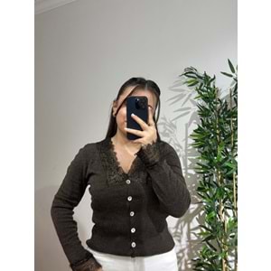 Kahverengi Dantel Detaylı Hırka