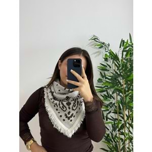 Ekru Desenli Triko Şal