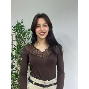 Acı Kahve V Yaka Dantel Detaylı Bluz