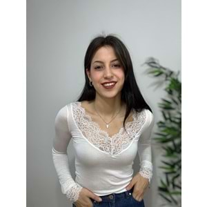 Beyaz V Yaka Dantel Detaylı Bluz