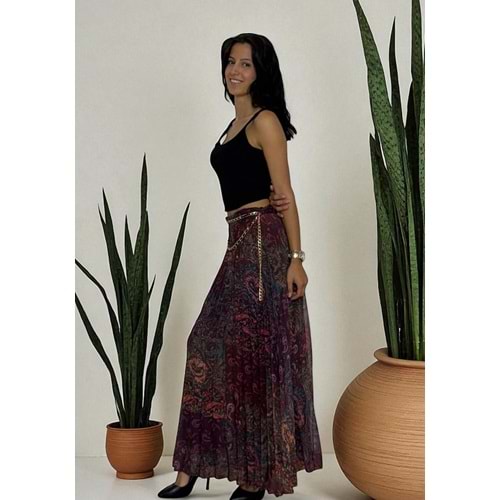 Piliseli Desenli Zincir Detaylı Etek