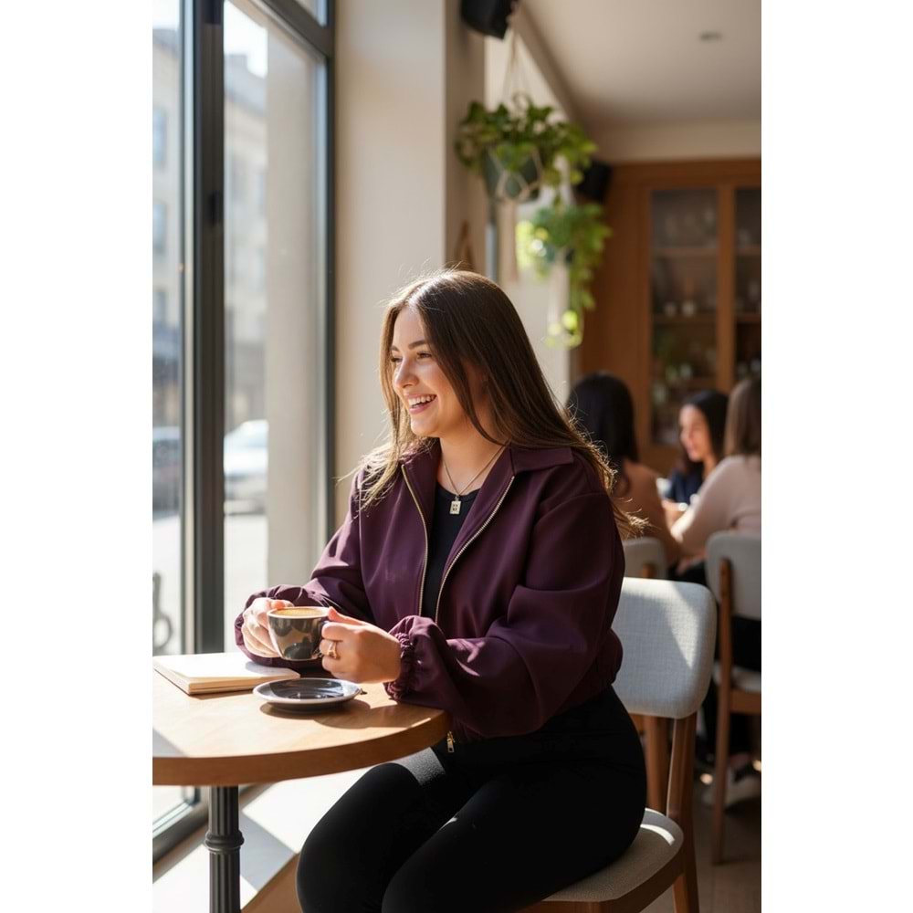 Mürdüm Altın Fermuarlı Bomber Ceket